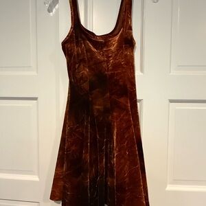 Alexia Admor Rich Brown Velvet Midi Dress